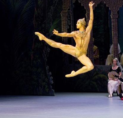Bailarín solista en el Teatro Mariinsky