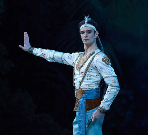 Even Capitaine - RMB Stars Gala Artist