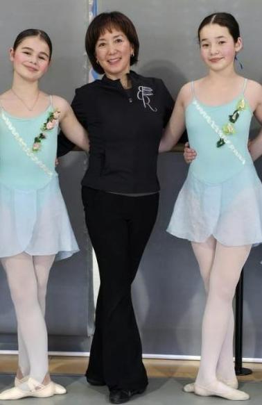 Chika Temma - RMB teacher