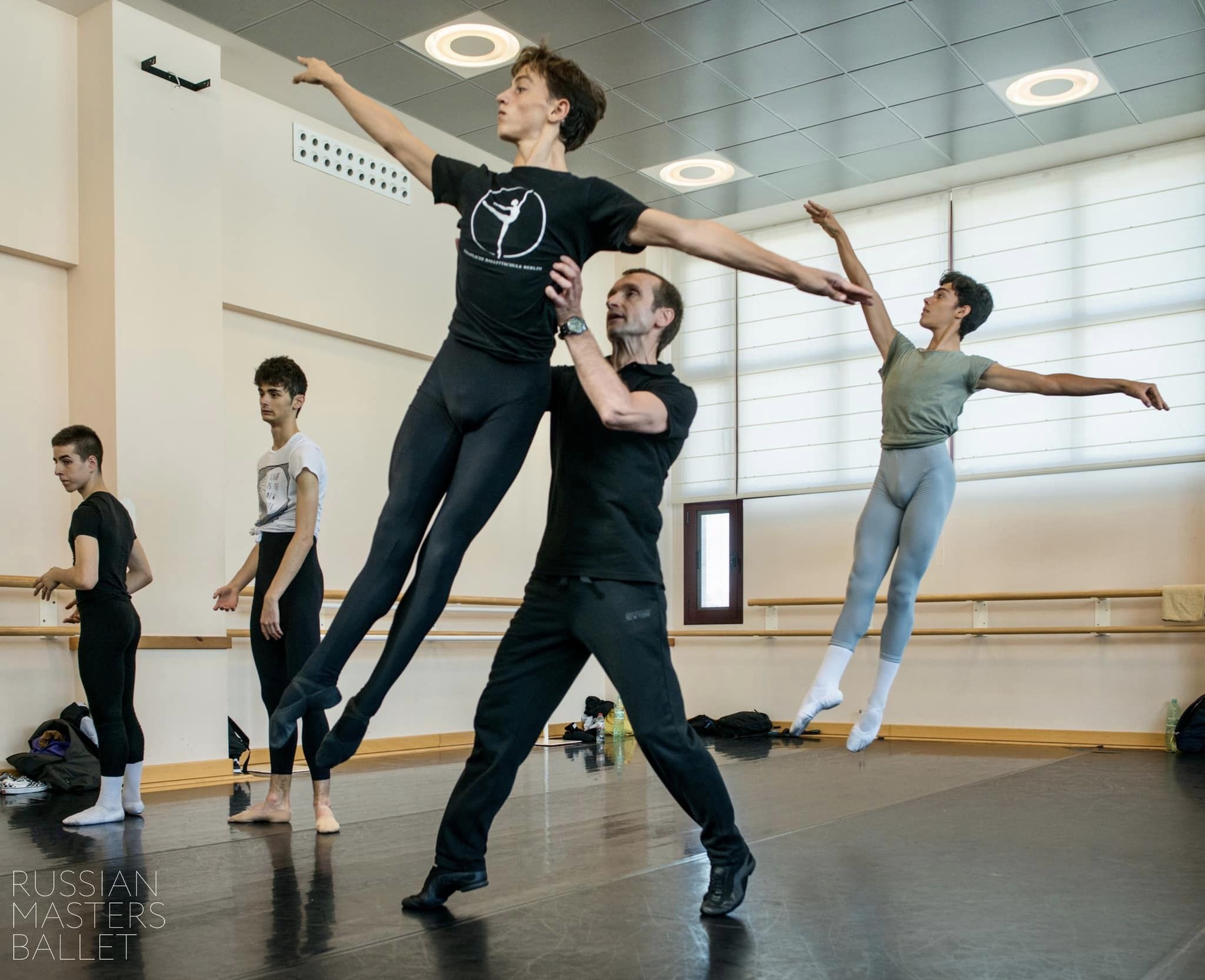 PROFESORES DE BALLET DEL RMB – ANDREY YERMOLENKOV