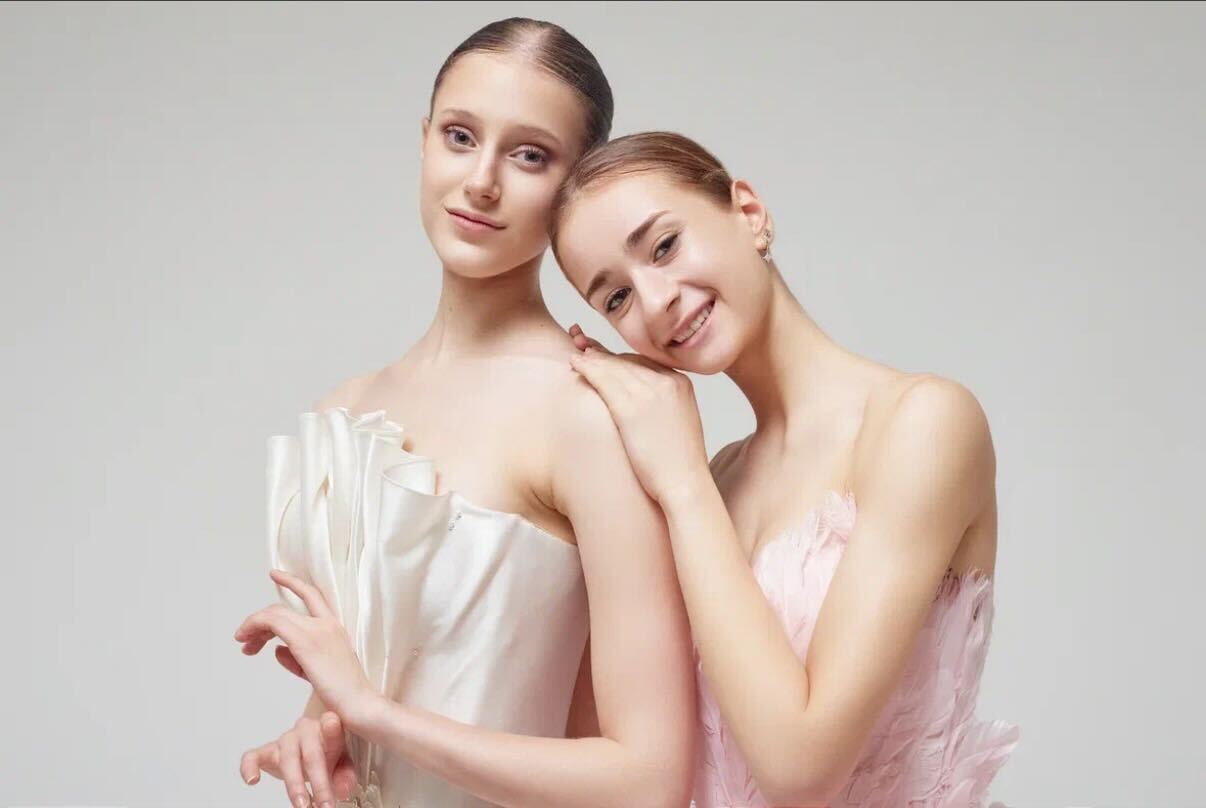 On the photo Juliet Williamson-Waggoner and Veselina Ilieva by Sergey Scherbakov
